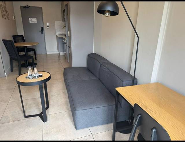 1 BEDROOM APARTMENT FOR SALE IN SANDTON CBD